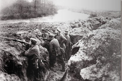 1024px-German_trenches_on_the_aisne